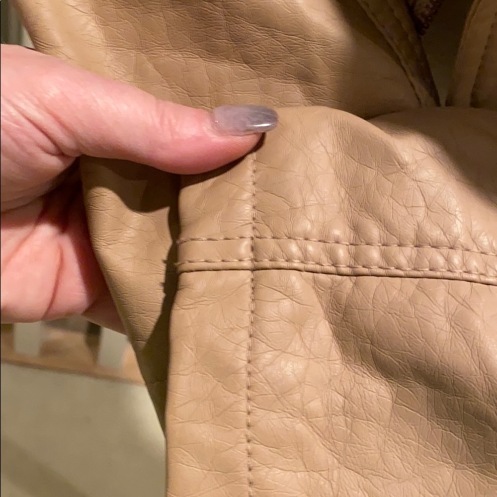 Jacket - Picture 3 of 7